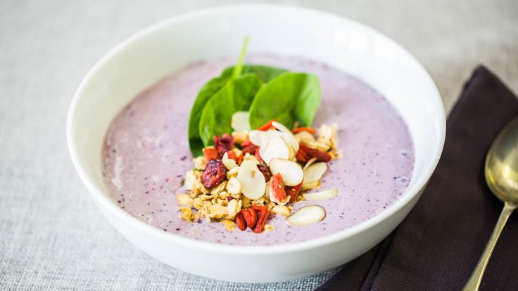 Mothers Day Cacao Smoothie Bowl